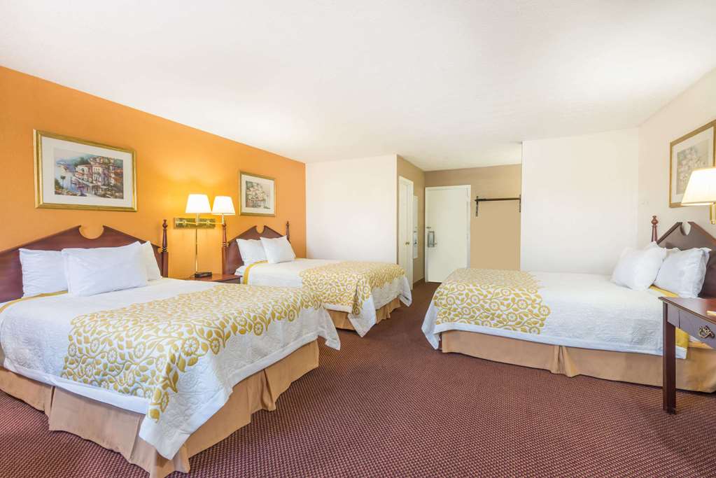 Days Inn by Wyndham Amherst - photo 8
