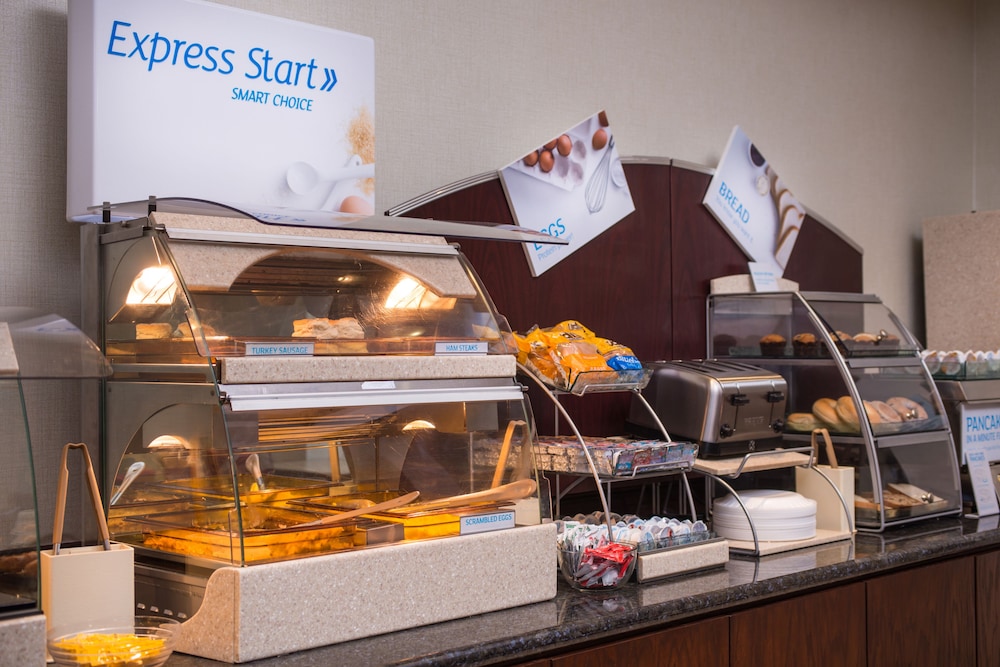 Holiday Inn Express Hotel & Suites Pittsburg by IHG - photo 55
