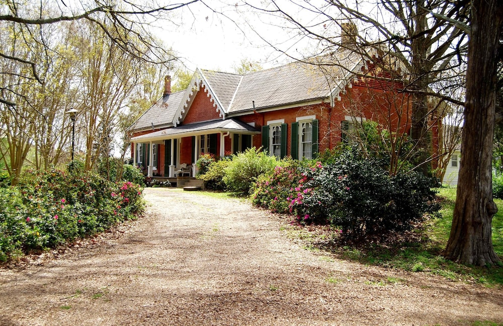 Glenfield Plantation Historic B&B — 4-Star Luxury Hotel in Natchez, United States