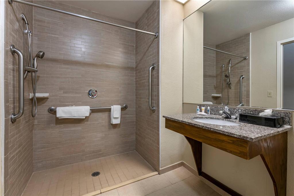 Comfort Inn & Suites DeLand near University - photo 11