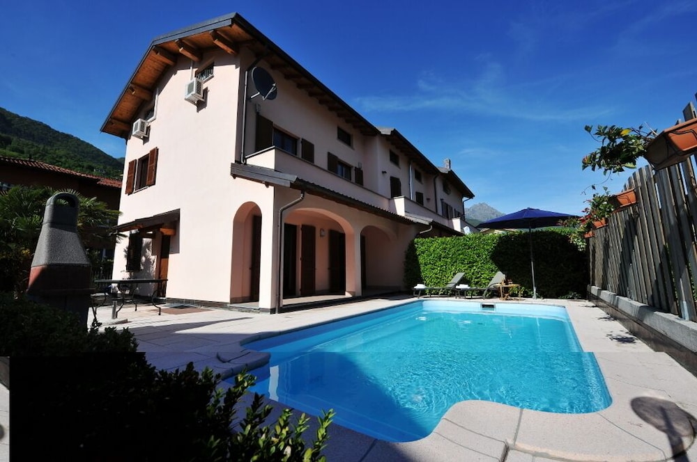 Casa Di Claes — 4-Star Luxury Hotel in Porlezza, Italy