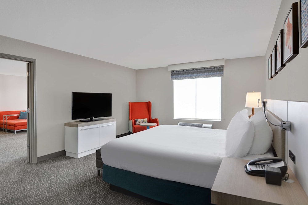 Hilton Garden Inn Jacksonville JTB Deerwood Park - photo 16
