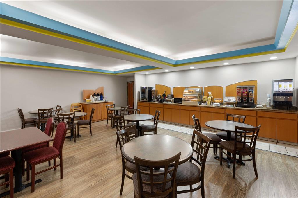 Days Inn by Wyndham Tulsa Central - photo 26