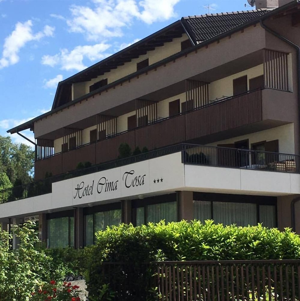 Hotel Cima Tosa — hotel in San Lorenzo In Banale