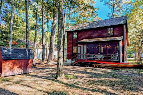 The Red House at the Beach — 4-Star Luxury Hotel in Ocean Pines, United States