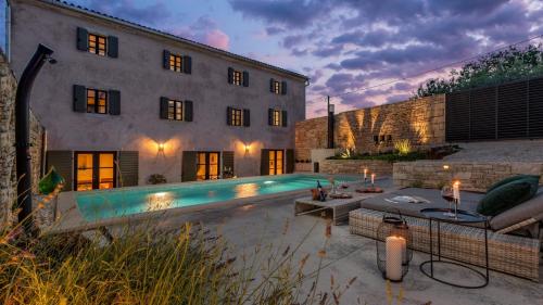 Villa Elena by Rent Istria — 5-Star Luxury Hotel in Bale, Croatia
