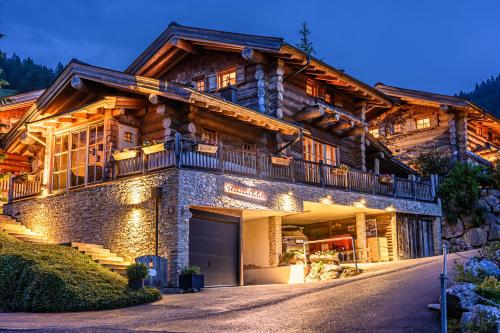 Premium Chalets Maria Alm in Maria Alm Am Steinernen Meer, Austria