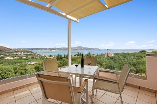 Sea view villa Manolis with private pool near the beach — 4-Star Luxury Hotel in Kalyves, Greece