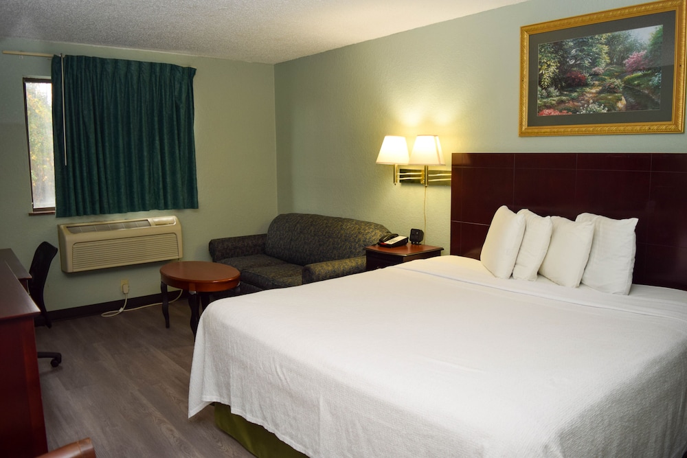 Corning Inn - photo 5