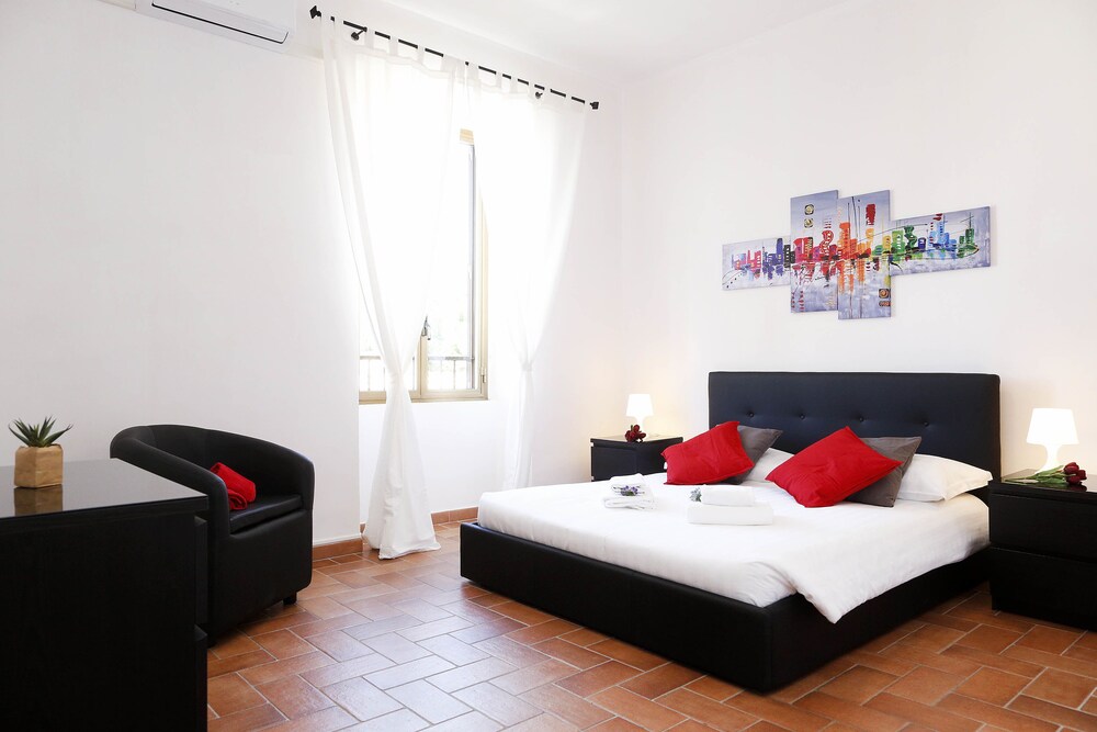 Rhome Away Trastevere Saffi — 4-Star Luxury Hotel in Rome, Italy