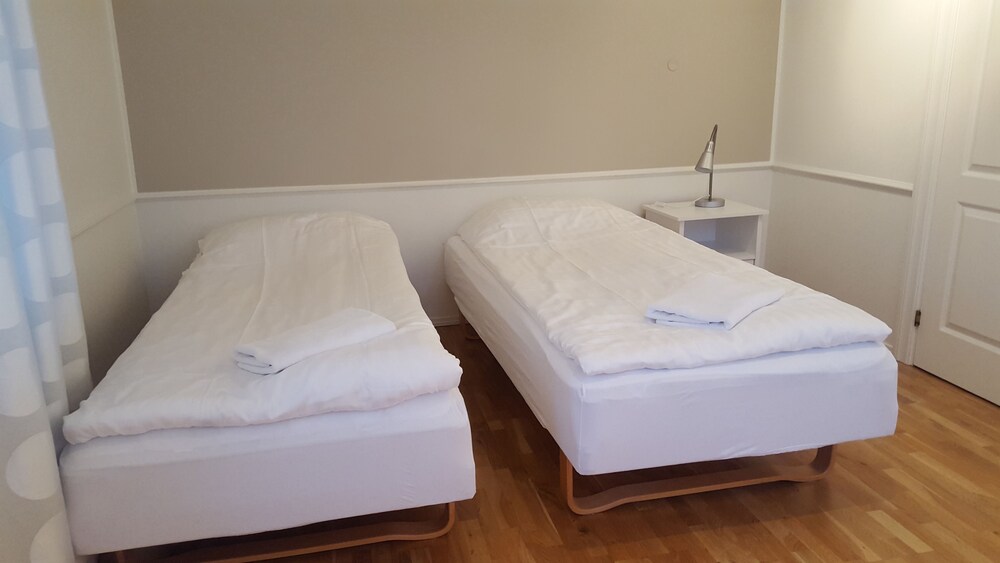 Gallery Guesthouse StayWest
