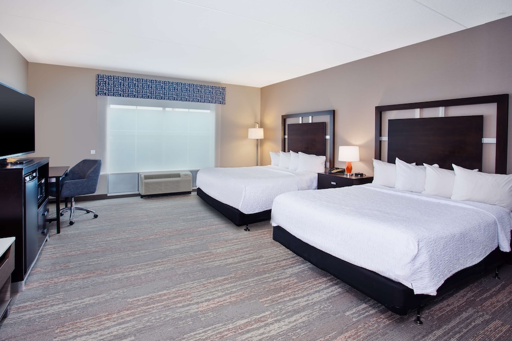 Hampton Inn & Suites Columbia Southeast Ft. Jackson - photo 7