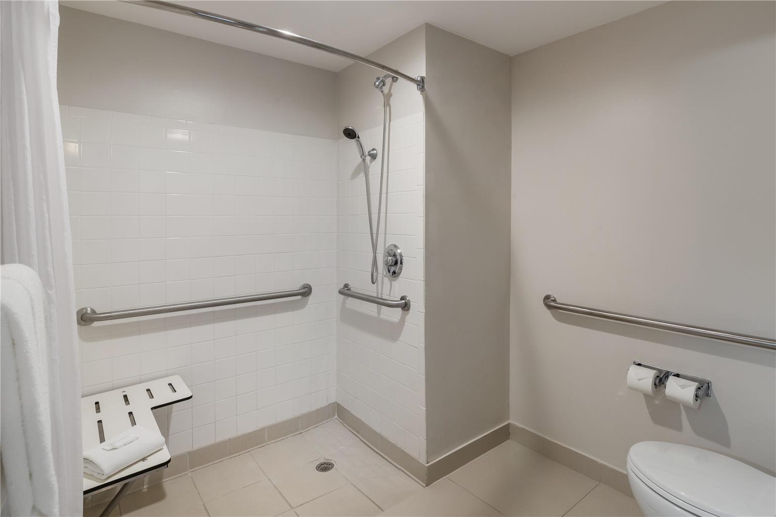 hom hotel suites Trademark Collection by Wyndham - photo 24