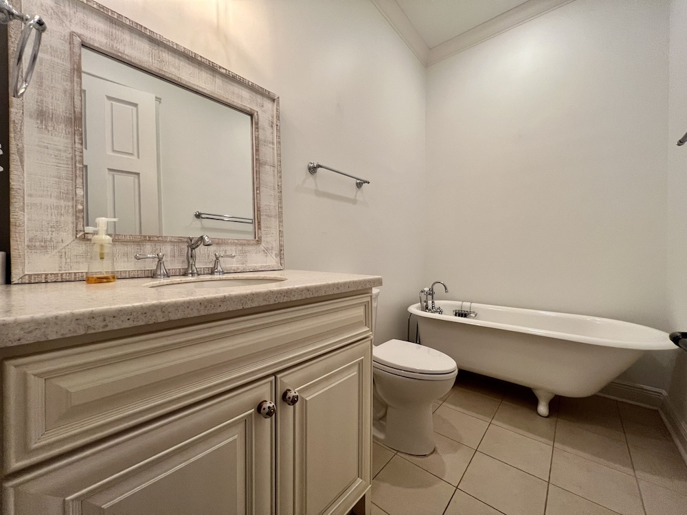 Bay Town Inn - photo 15