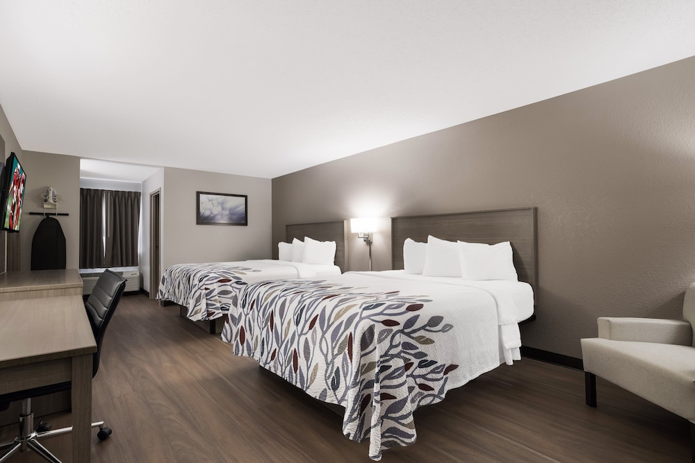 Red Roof Inn Weedsport - photo 14