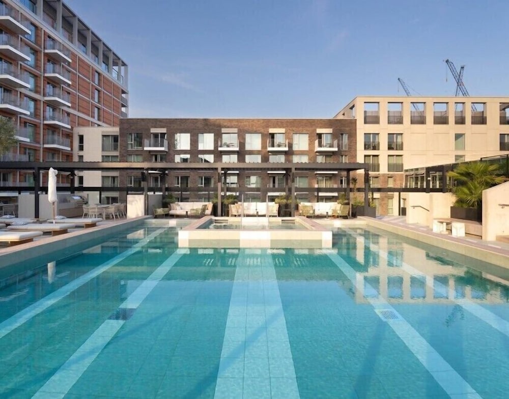 Urban Rest Battersea Apartments — 4-Star Luxury Hotel in London, United Kingdom