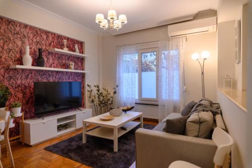 Cosy and Deluxe White Tower 1 Bedroom Flat in Thessaloniki, Greece