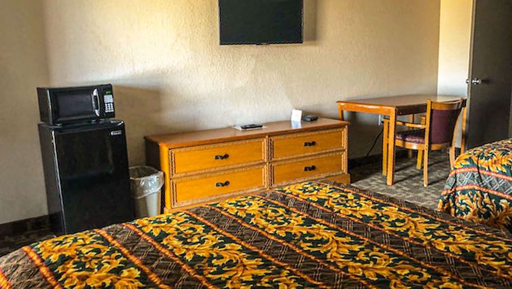 Budget Inn Ardmore - photo 9