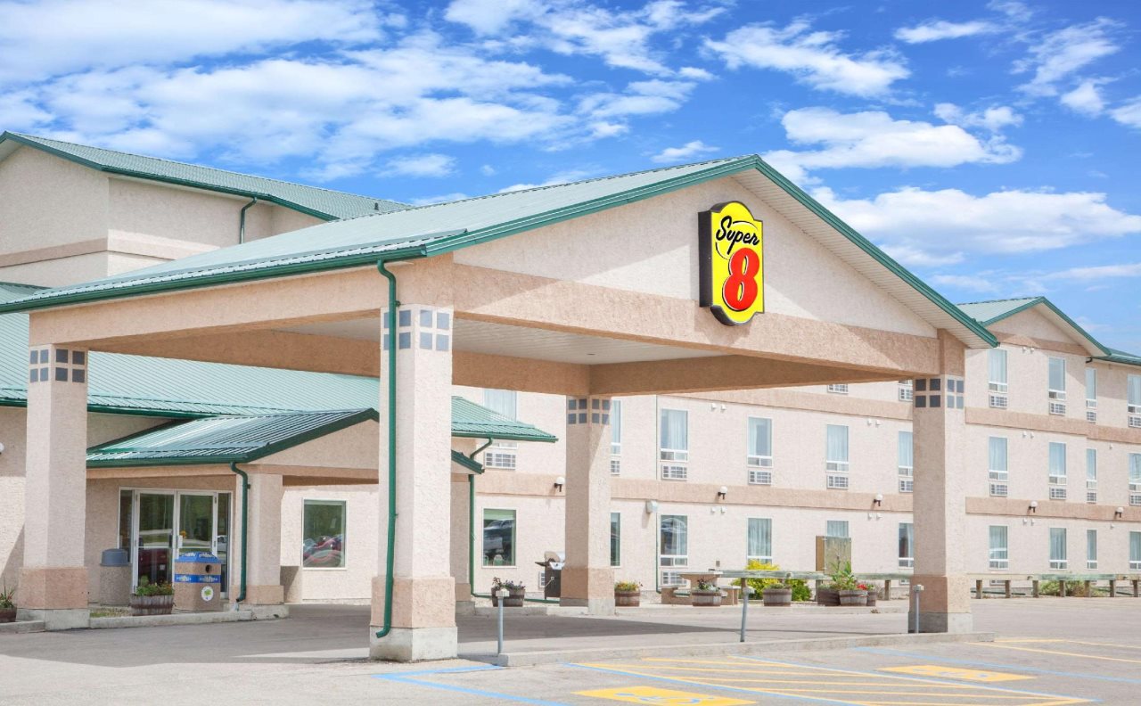 South Country Inn — hotel in Cardston