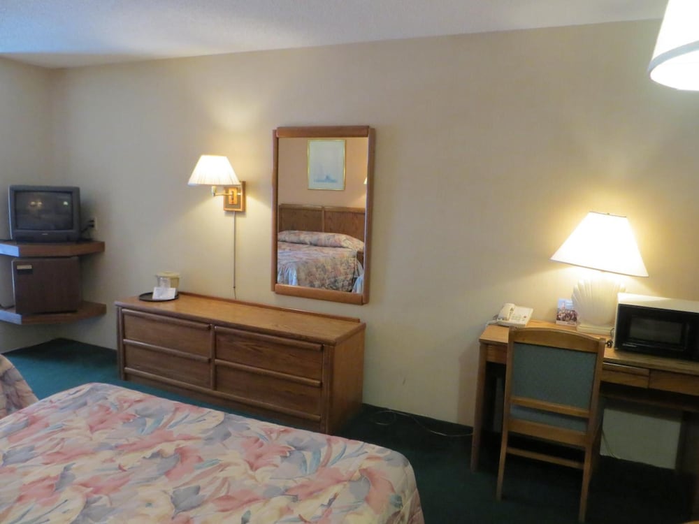 Starlite Budget Inn - photo 8