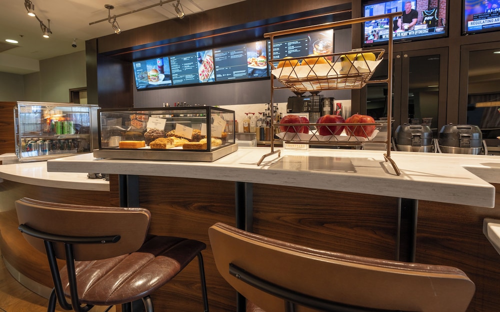 Courtyard by Marriott Winchester - photo 27