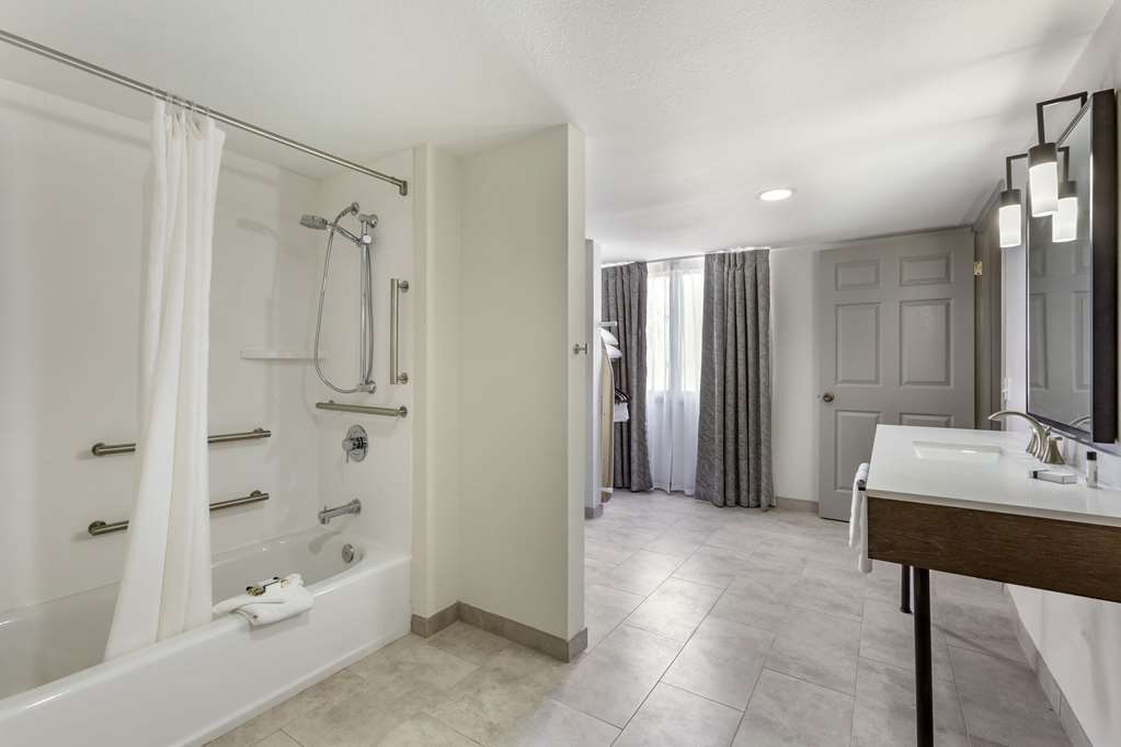 Windmill Suites Surprise Phoenix an Ascend Collection Hotel - photo 9