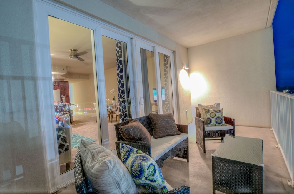 Laketown Wharf Resort by Aneliya's Rentals - photo 672