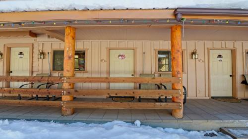 Arrowhead 02 - carbon neutral hotel in Unknown City