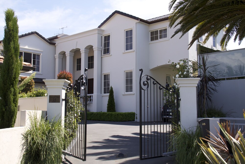 Casa del Mare — 4-Star Luxury Hotel in Tauranga, New Zealand