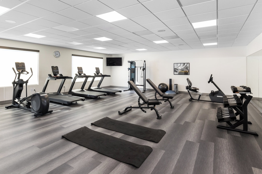 Staybridge Suites Eastvale Norco by IHG - photo 21