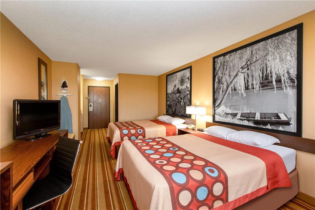 Super 8 by Wyndham Salina I 70 - photo 31