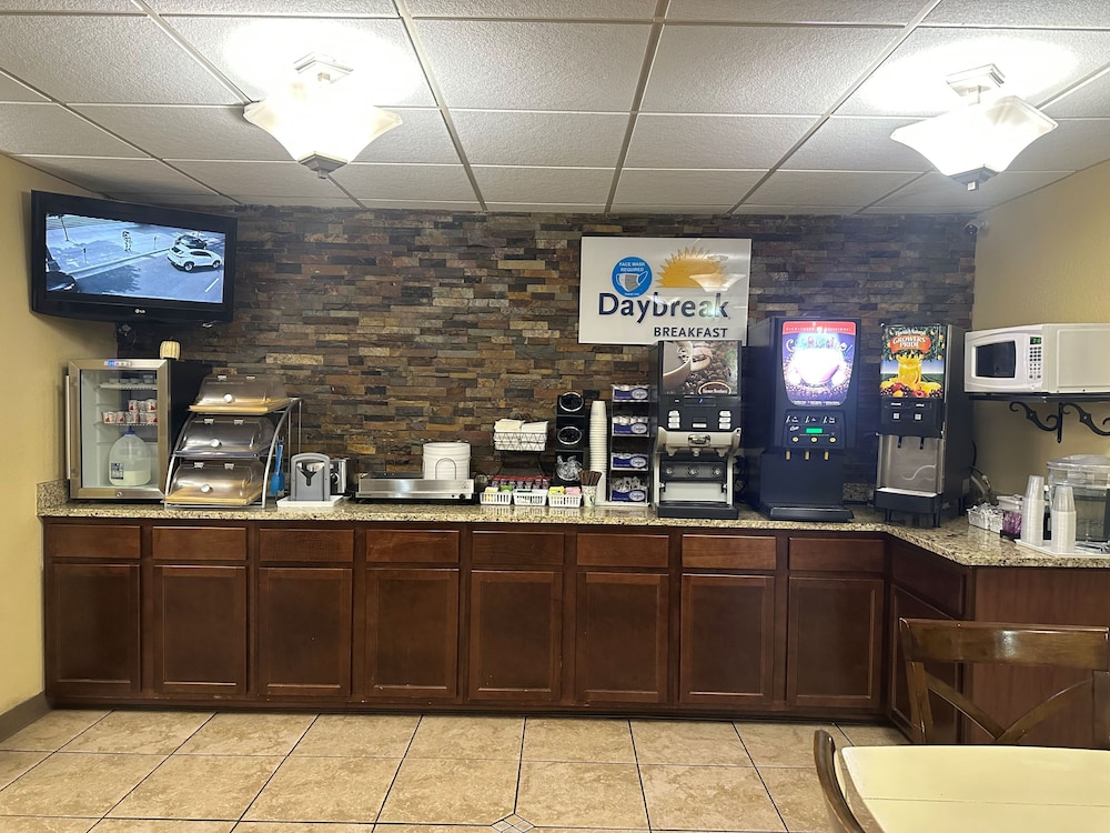 Days Inn & Suites by Wyndham Gunnison - photo 49