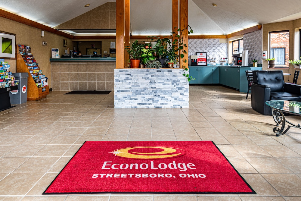 Econo Lodge Cleveland Southeast Kent - photo 8