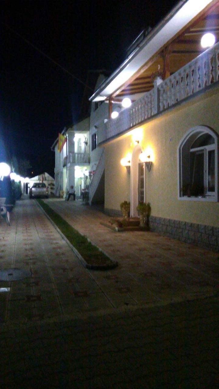 Cazare La Española in Hateg, Romania