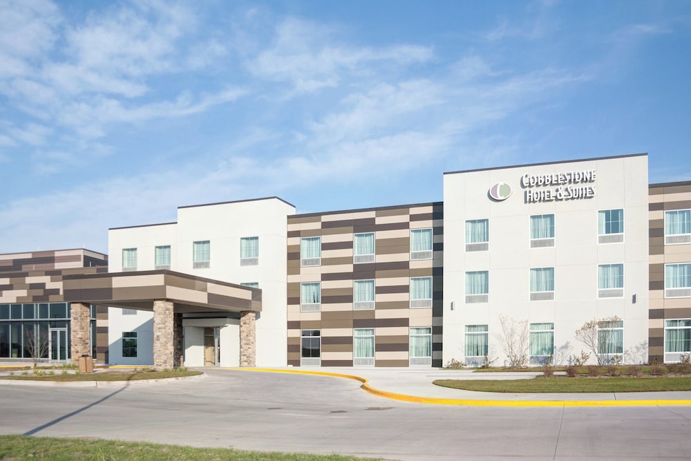 Cobblestone Hotel & Suites Jefferson in Jefferson, United States