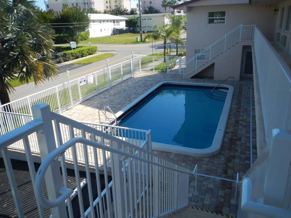 Atlantique Beach House Hotel - photo 16