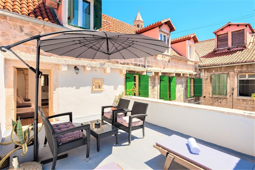 L U X E Collection — 4-Star Luxury Hotel in Split, Croatia