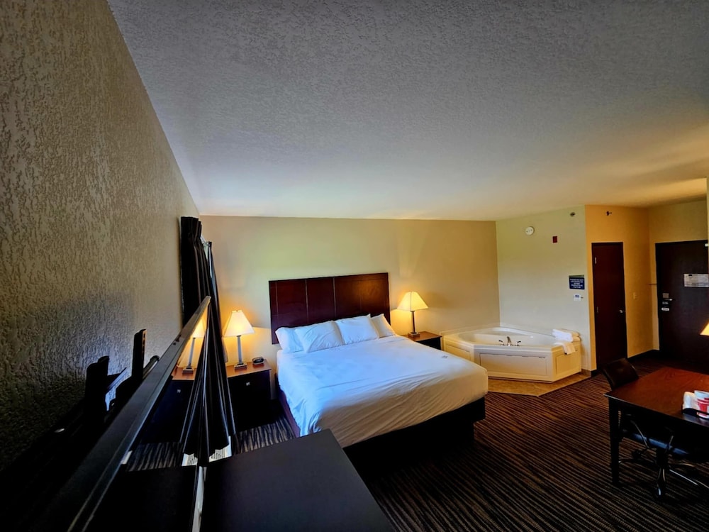Cobblestone Inn & Suites Maryville - photo 26