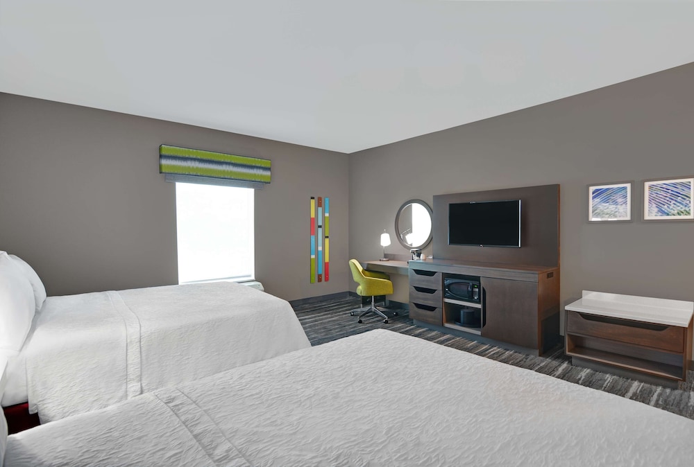 Hampton Inn & Suites MacClenny I 10 - photo 20