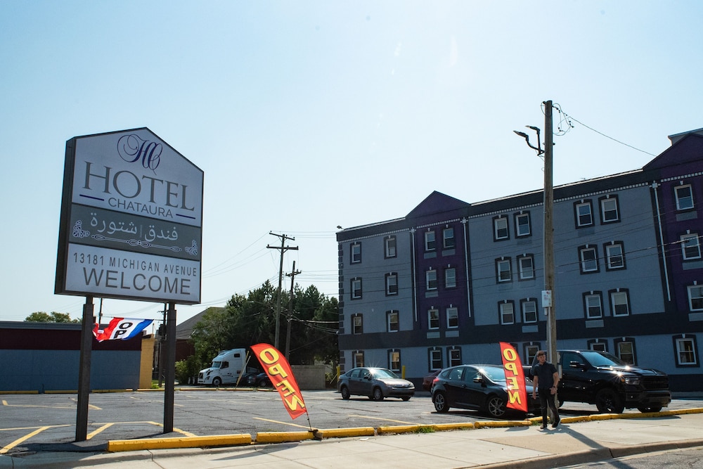 Hotel Chataura — hotel in Dearborn