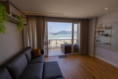 Fantástico apartamento Frente ao mar em Balneário Camboriú