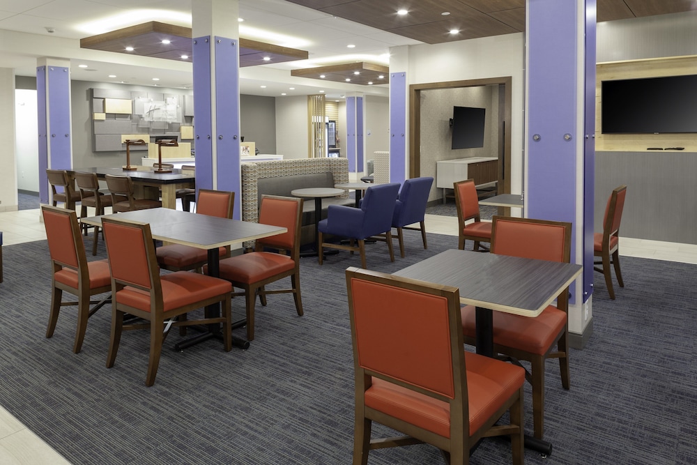 Holiday Inn Express & Suites Phoenix East Gilbert by IHG - photo 42