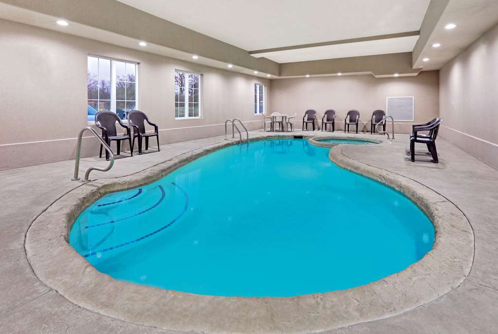 La Quinta Inn & Suites by Wyndham Sulphur Springs - photo 6