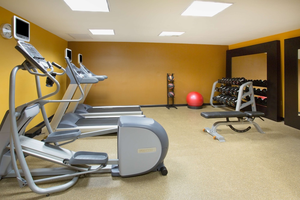 Homewood Suites Phoenix Avondale - photo 16