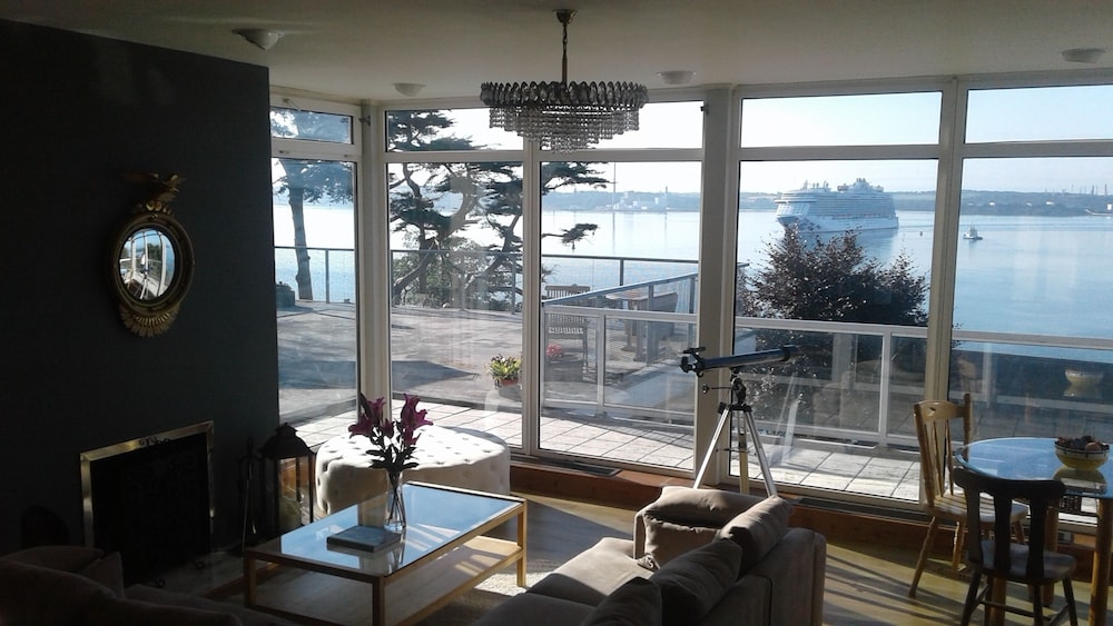 Buena Vista — Cobh