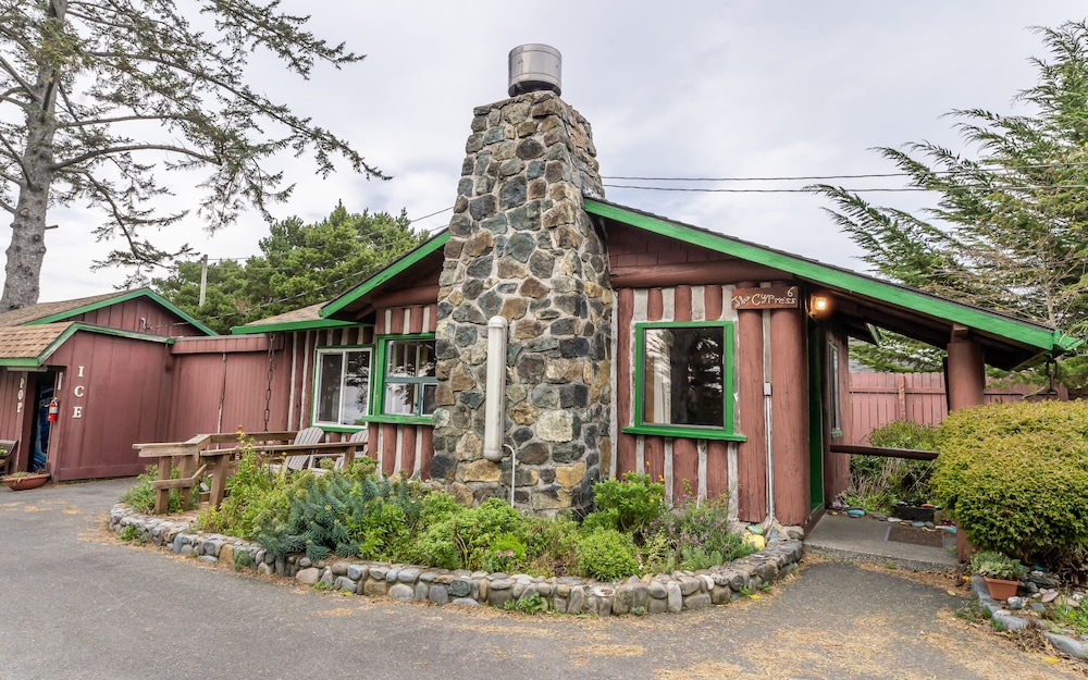 Gold Beach Inn - photo 17