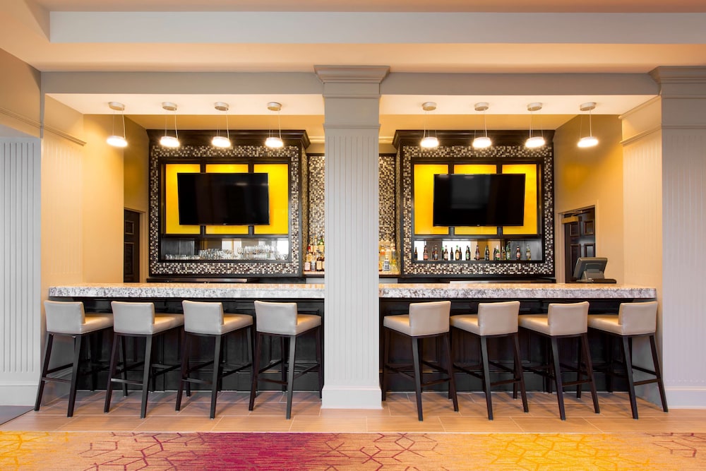 DoubleTree by Hilton Hotel Savannah Historic District - photo 45