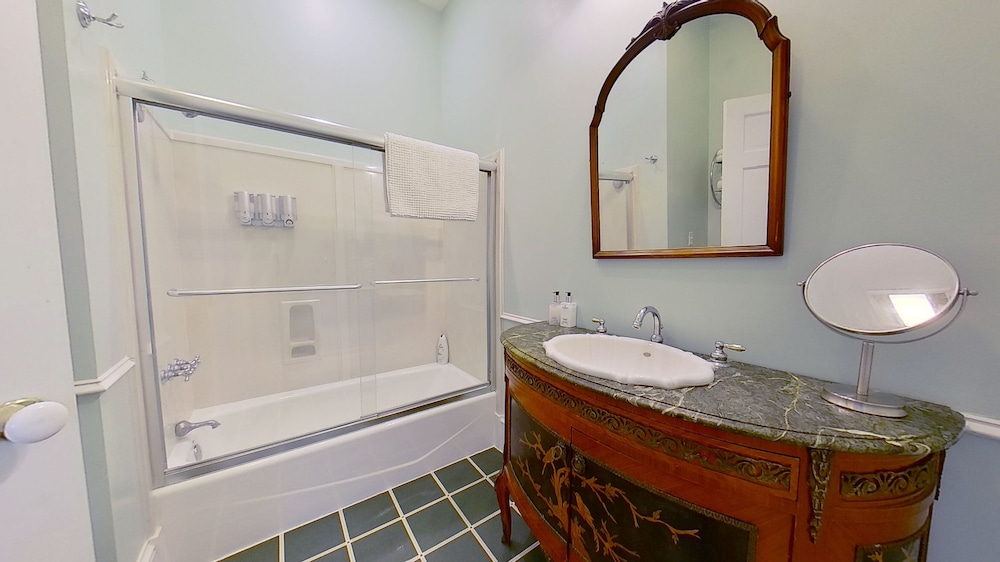 John Joseph Inn - photo 35