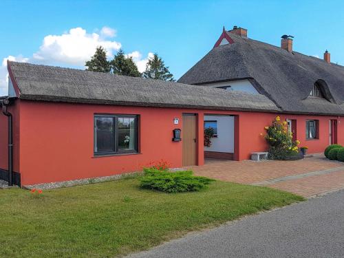 Ferienwohnung im roten Haus — 4-Star Luxury Hotel in Garz, Germany