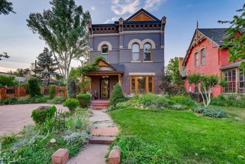Artsy Victorian Great Location And Amazing Outdoor Space in Denver, United States